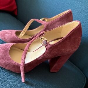 Beautiful plum Vince Camuto’s suede chunky heels
